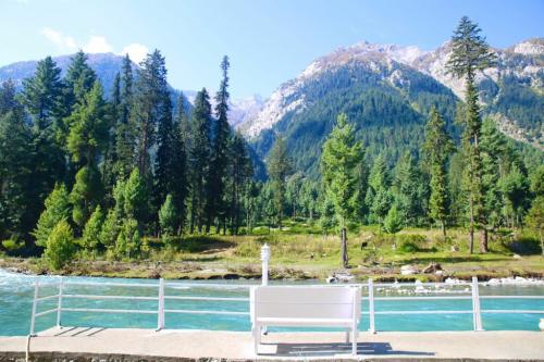 photo-2022-09-27-04-10-06-1024x682