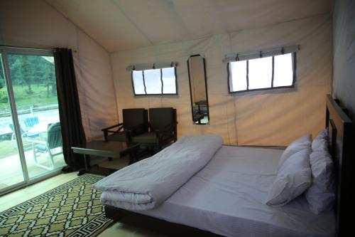 photo-2022-09-28-21-54-05